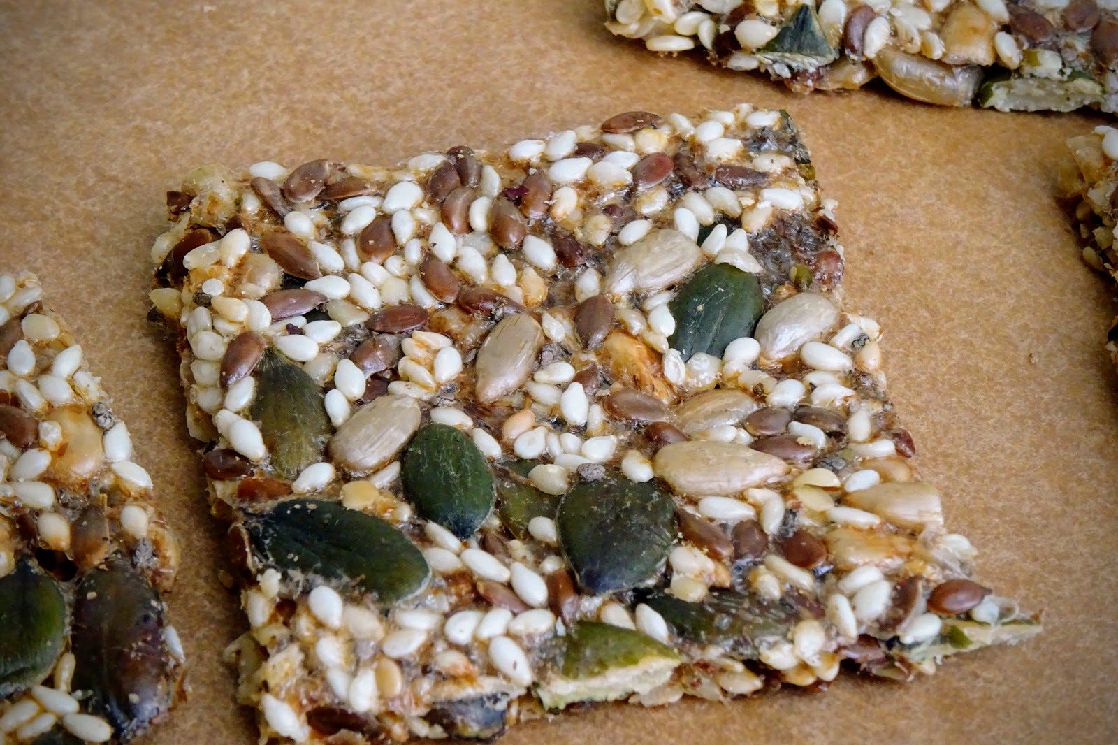 Gluten free seed crackers (saadkrakers) Rainbow Cooking